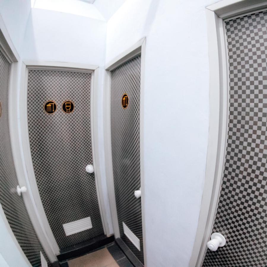 Aur Kuning Hostel Syariah Bukittinggi Εξωτερικό φωτογραφία