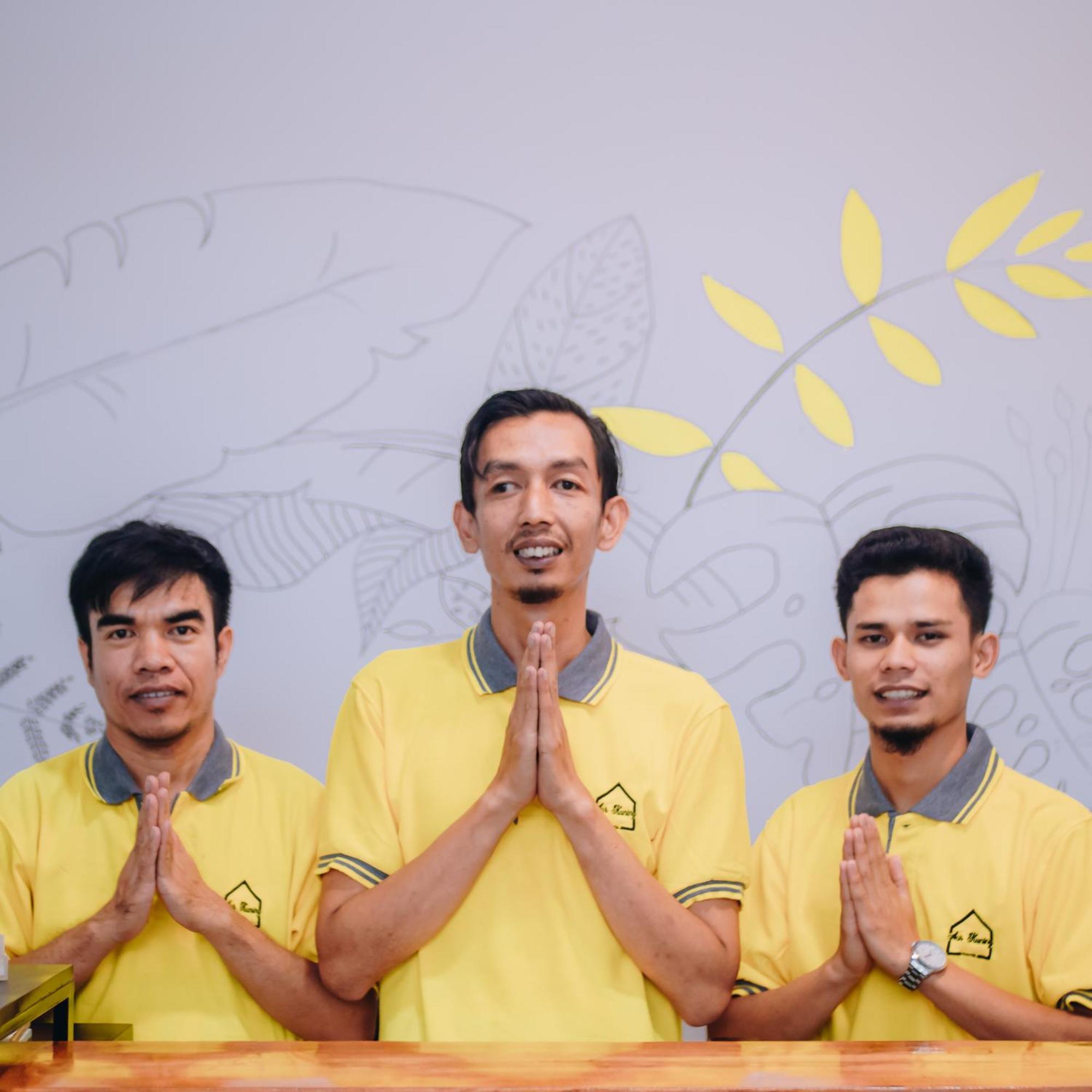 Aur Kuning Hostel Syariah Bukittinggi Εξωτερικό φωτογραφία