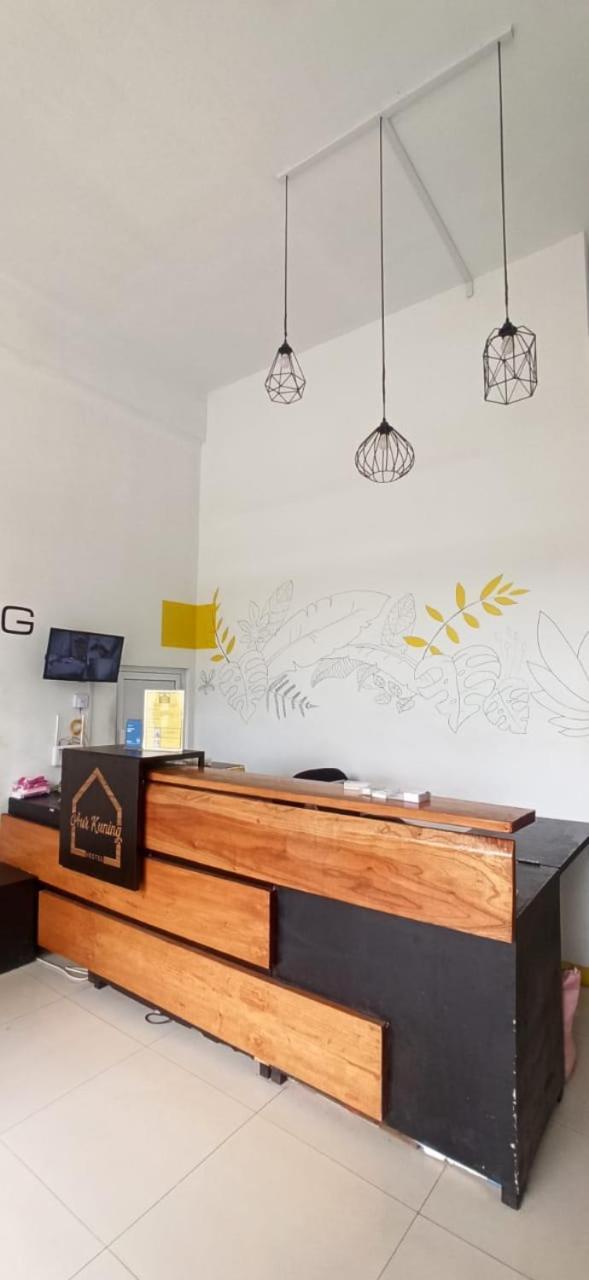 Aur Kuning Hostel Syariah Bukittinggi Εξωτερικό φωτογραφία